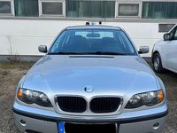 Gebraucht BMW 318 143 PS (105 kW) 2002 Silber Limousine