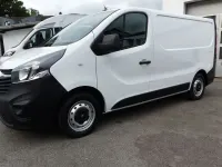 Gebraucht Opel Vivaro 95 PS (69 kW) 2017 Weiß Van / Kleinbus