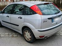 Gebraucht Ford Focus 101 PS (74 kW) 2004 Silber Limousine
