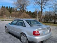 Second-hand Audi A4 101 CP (74 kW) 1999 Argintiu Berlinǎ