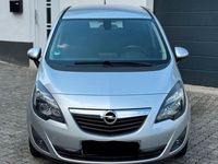 Gebraucht Opel Meriva 101 PS (74 kW) 2010 Silber Van / Kleinbus