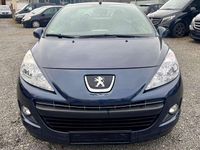 Gebraucht Peugeot 207 Active 120 PS (88 kW) 2013 Smaltblau/metalliclackierung Cabrio