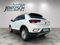 Gebraucht VW T-Roc Life 110 PS (80 kW) 2023 Weiß SUV