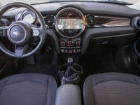 Używany Mini Cooper Essential 136 KM (100 kW) 2023 Srebrny Hatchback