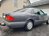 Gebraucht Mercedes E240 170 PS (125 kW) 1998 Limousine