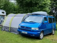 Gebraucht VW Multivan 102 PS (75 kW) 2001 Blau Van / Kleinbus