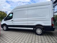 Gebraucht Ford Transit Trend 170 PS (125 kW) 2022 Weiß Van / Kleinbus