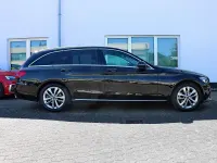 Gebraucht Mercedes C180 156 PS (114 kW) 2021 Obsidianschwarz Kombi