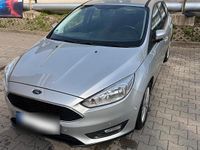 Gebraucht Ford Focus Titanium 120 PS (88 kW) 2017 Grau Kombi