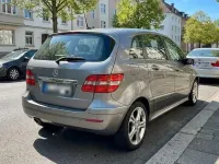 Gebraucht Mercedes B200 140 PS (102 kW) 2008 Grau Van / Kleinbus