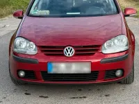 Gebraucht VW Golf V 104 PS (76 kW) 2004 Rot Kleinwagen