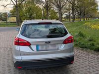 Usata Ford Focus 120 CV (88 kW) 2015 Argento Station wagon