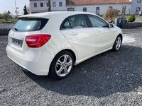 Gebraucht Mercedes A180 109 PS (80 kW) 2014 Weiß Limousine
