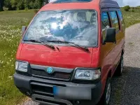 Gebraucht Piaggio Porter 65 PS (47 kW) 2008 Rot Limousine