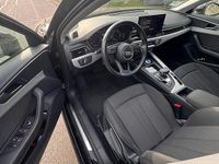 Gebraucht Audi A4 163 PS (119 kW) 2020 Schwarz Kombi