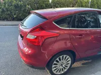 Gebraucht Ford Focus Titanium 125 PS (91 kW) 2012 Rot Limousine
