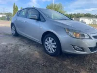Gebraucht Opel Astra Selection 116 PS (85 kW) 2010 Silber Limousine
