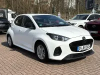 Neu Mazda 2 Center-Line 116 PS (85 kW) 2025 Weiß Kleinwagen