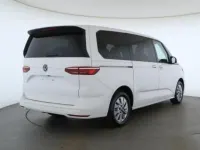 Gebraucht VW Multivan Basis 150 PS (110 kW) 2025 Van / Kleinbus