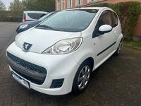 Gebraucht Peugeot 107 68 PS (50 kW) 2009 Weiß Kleinwagen
