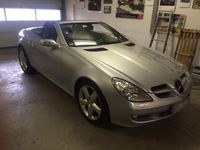 Second-hand Mercedes SLK200 163 CP (119 kW) 2004 Argintiu Cabrio