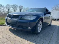 Gebraucht BMW 320 150 PS (110 kW) 2006 Blau Kombi