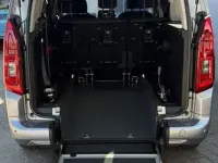 Używany Opel Combo 131 KM (96 kW) 2022 Szary Minivan