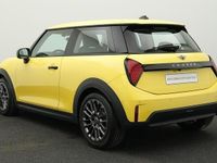Second-hand Mini Cooper Classic 156 CP (114 kW) 2024 Galben Hatchback