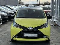 Gebraucht Toyota Aygo X-cite 69 PS (50 kW) 2016 Gelb Kleinwagen