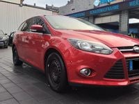 Gebraucht Ford Focus 150 PS (110 kW) 2013 Rot Kombi