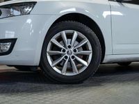 Gebraucht Skoda Octavia Ambition 150 PS (110 kW) 2016 Moonweiss metallic Kombi