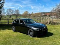 Gebraucht BMW 114 102 PS (75 kW) 2013 Schwarz Kleinwagen