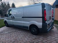 Gebraucht Renault Trafic 114 PS (83 kW) 2010 Silber Van / Kleinbus