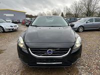Gebraucht Volvo V40 You! 114 PS (83 kW) 2015 Schwarz Limousine