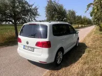 Gebraucht VW Touran Life 140 PS (102 kW) 2014 Weiß Van / Kleinbus