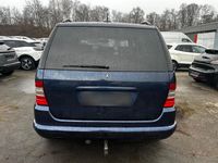 Gebraucht Mercedes ML320 218 PS (160 kW) 1999 Blau SUV