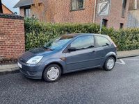 Gebraucht Ford Fiesta 60 PS (44 kW) 2004 Grau Kleinwagen