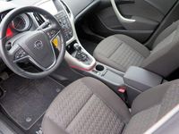 Gebraucht Opel Astra Active 140 PS (102 kW) 2013 Silber Limousine