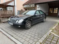 Gebraucht Mercedes E240 177 PS (130 kW) 2003 Schwarz Limousine