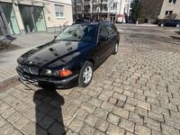 Gebraucht BMW 523 170 PS (125 kW) 2000 Schwarz Kombi