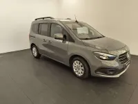 Gebraucht Mercedes T180 116 PS (85 kW) 2024 Magnetitgrau Van / Kleinbus