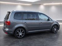 Gebraucht VW Touran 140 PS (102 kW) 2015 Grau Van / Kleinbus