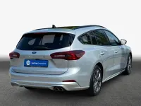 Gebraucht Ford Focus ST-Line X 155 PS (114 kW) 2024 Silber Limousine