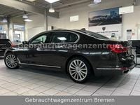 Gebraucht BMW 740 Sport Line 320 PS (235 kW) 2016 Braun Limousine