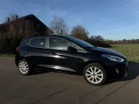 Gebraucht Ford Fiesta Titanium 101 PS (74 kW) 2018 Schwarz Kleinwagen