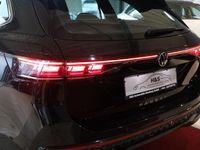 Gebraucht VW Passat R-line 193 PS (141 kW) 2024 Grenadillschwarz Kombi