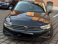 Gebraucht VW Passat 122 PS (89 kW) 2020 Schwarz Kombi