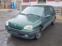 Gebraucht Renault Clio II 75 PS (55 kW) 1998 Grün Kleinwagen