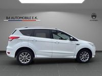 Gebraucht Ford Kuga Titanium 120 PS (88 kW) 2016 Weiß SUV