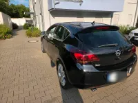 Gebraucht Opel Astra 179 PS (131 kW) 2010 Schwarz Limousine
